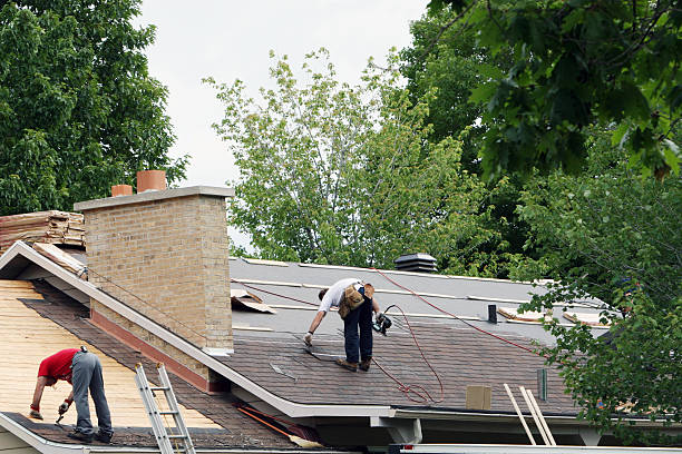 Best Roof Maintenance Services  in Como, WI