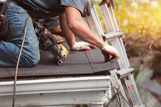 Best Storm Damage Roof Repair  in Como, WI