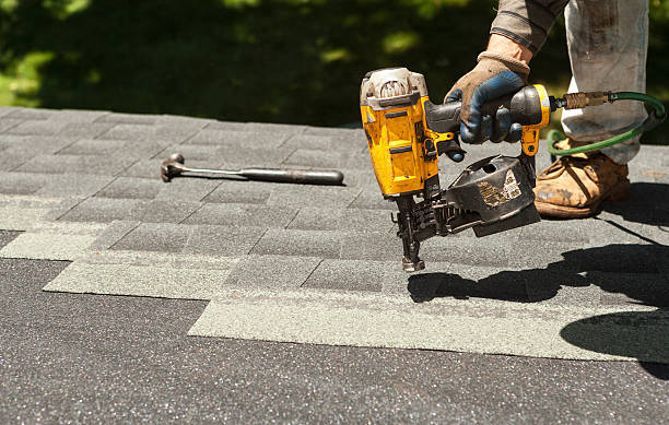 Best Residential Roofing Contractor  in Como, WI